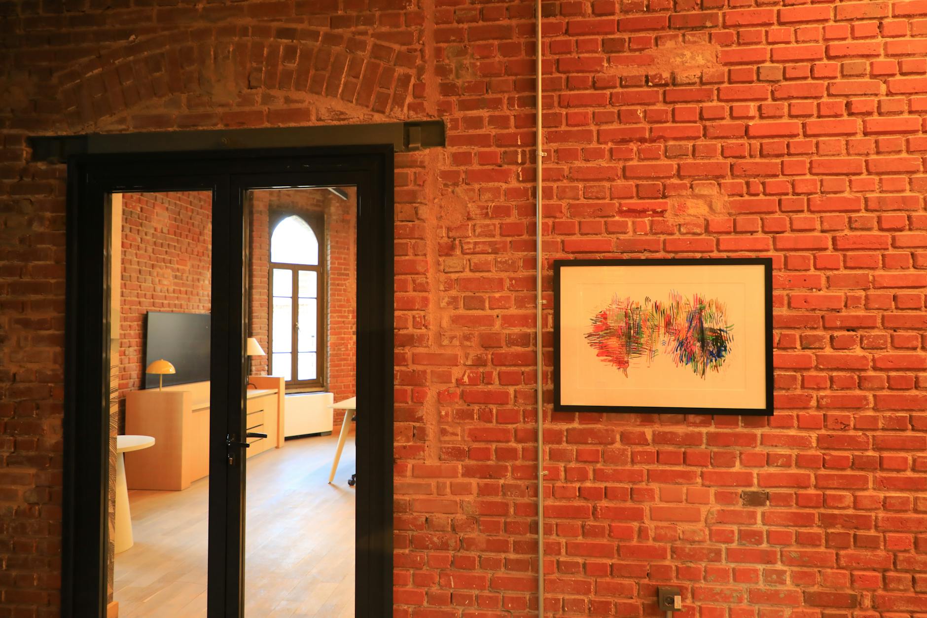 Wernisaż wystawy „Ptah” Adama Fołtarza w Kaliszu